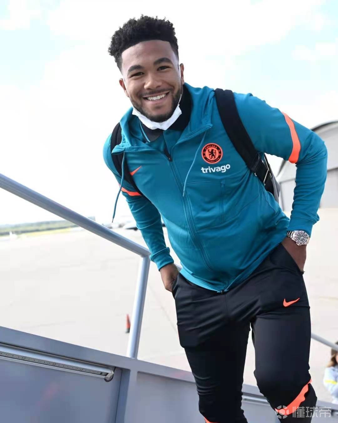 九游娱乐官方-詹姆斯在RNG比赛中回归赛场蒂姆在切尔西比赛中败北，莱比锡集结日队长鼓劲瞬间刷屏