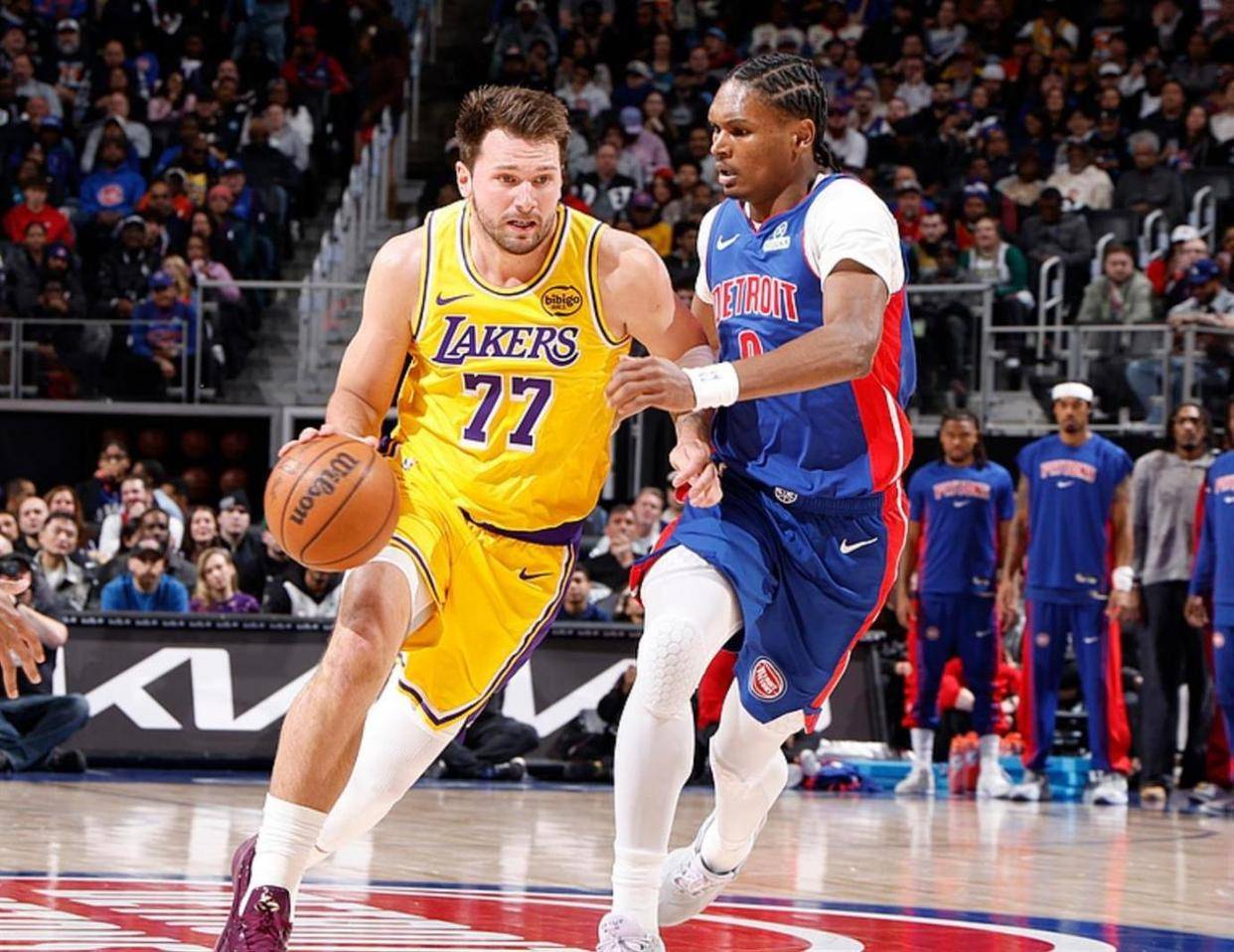 九游娱乐官方-这也行？东契奇爆冷击败瑞士队达拉斯独行侠刷新队史纪录备战德甲，多伦多猛龙队长鼓劲备战意大利杯